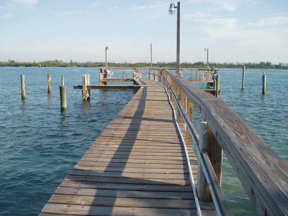 Dockside Inn&Resort Fort Pierce Exterior foto